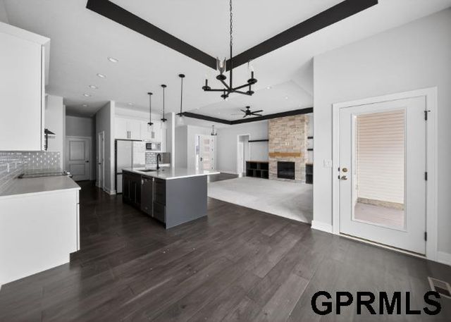 911 N 107Th Street, Lincoln, NE 68527