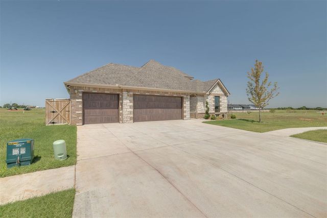 19409 S Country Drive, Edmond, OK 73012
