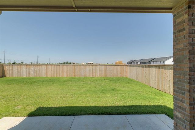 19409 S Country Drive, Edmond, OK 73012