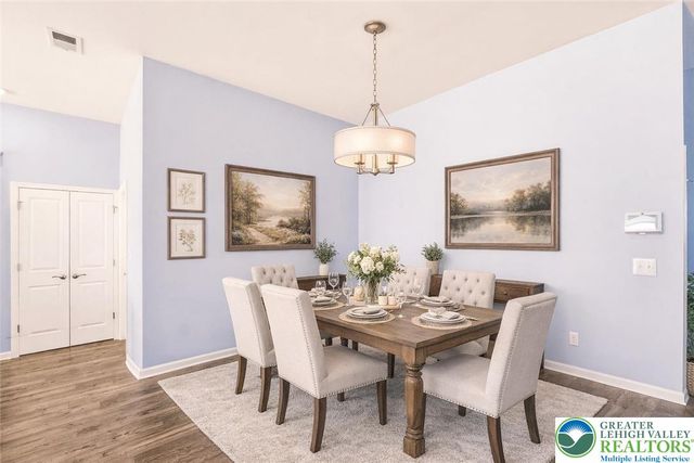 8071 Schaefer Crest, Upper Macungie Twp, PA 18031