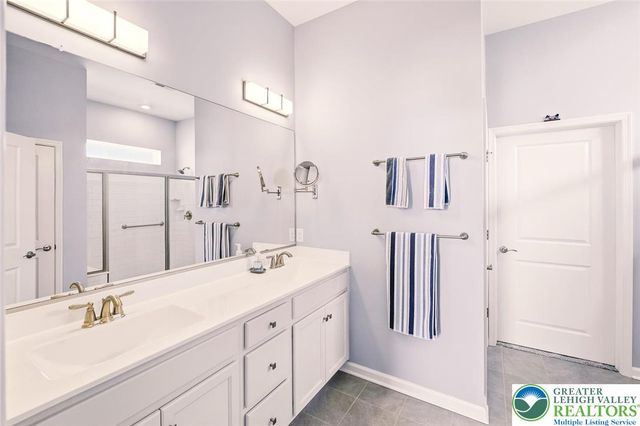 8071 Schaefer Crest, Upper Macungie Twp, PA 18031