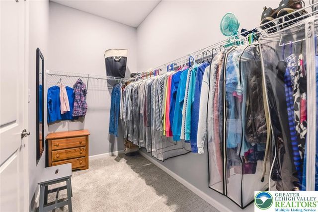 8071 Schaefer Crest, Upper Macungie Twp, PA 18031