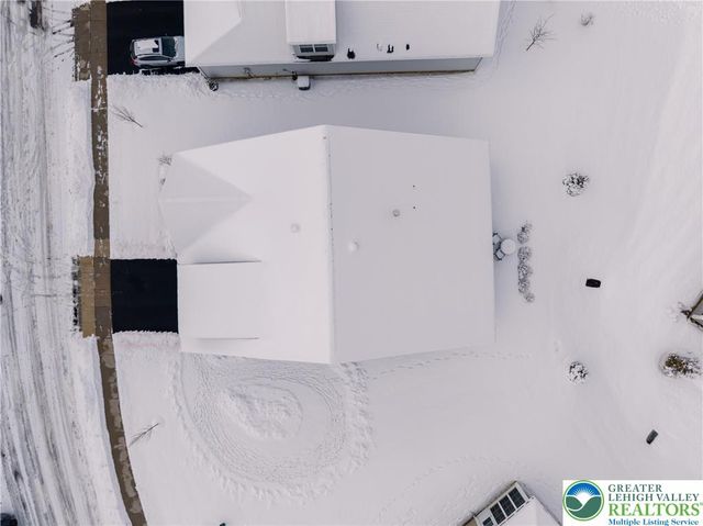 8071 Schaefer Crest, Upper Macungie Twp, PA 18031