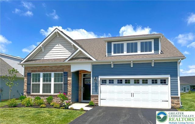 8071 Schaefer Crest, Upper Macungie Twp, PA 18031