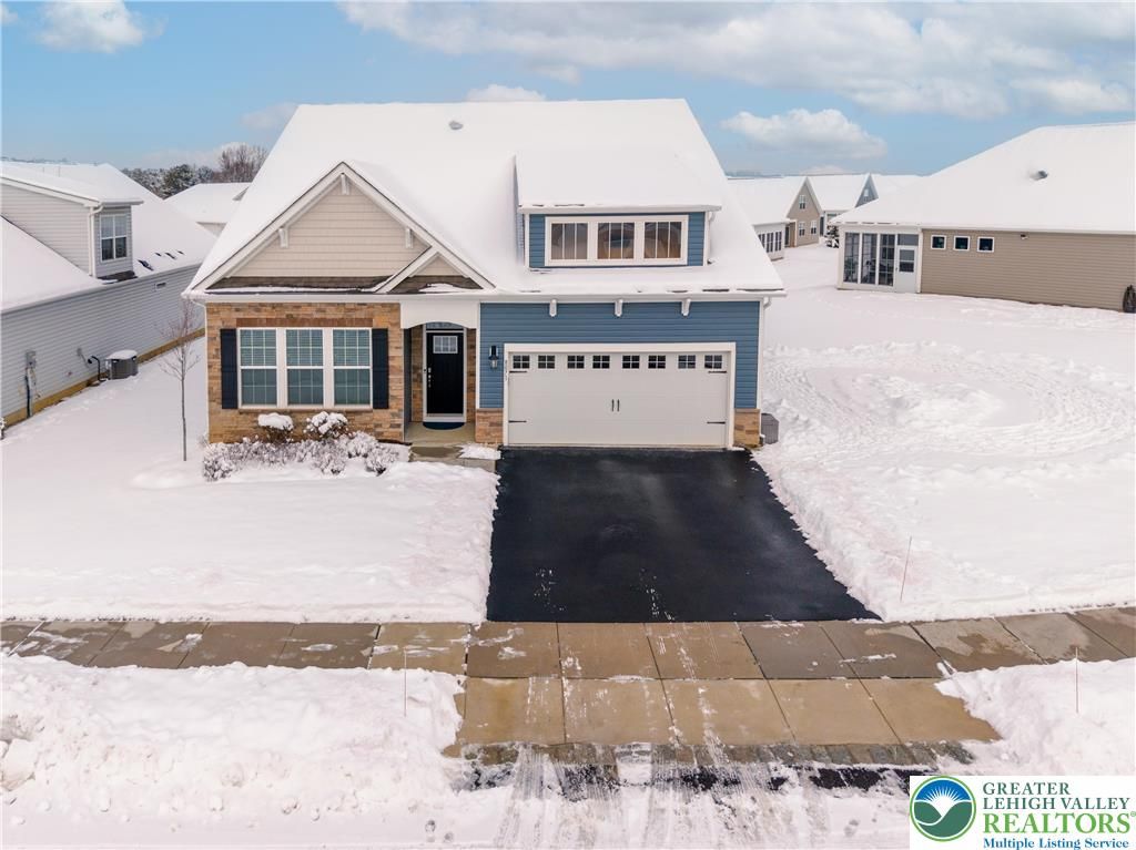 8071 Schaefer Crest, Upper Macungie Twp, PA 18031