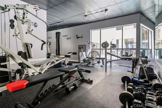 7300 Franklin Avenue 449, Los Angeles, CA 90046
