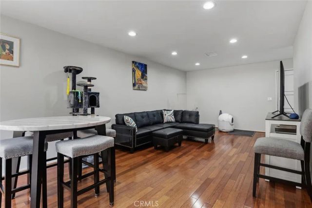 7300 Franklin Avenue 449, Los Angeles, CA 90046