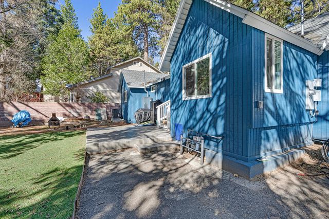 2538 Palo Alto Way, Running Springs, CA 92382