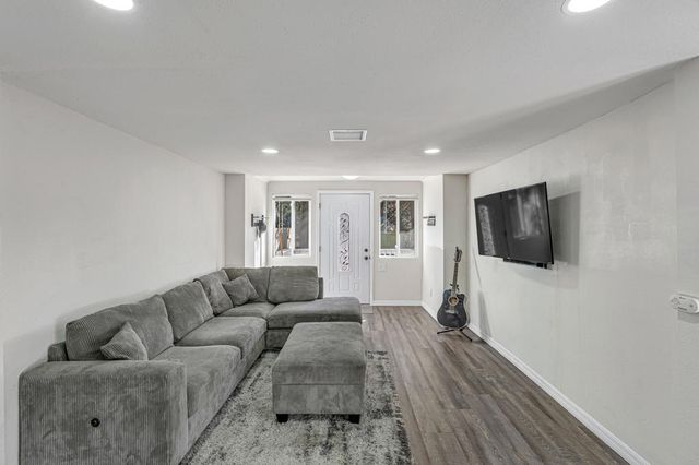 2538 Palo Alto Way, Running Springs, CA 92382