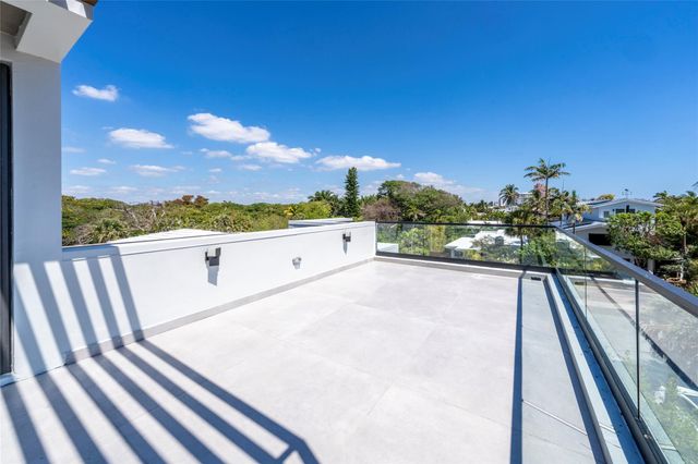 3304 NE 14th Ct, Fort Lauderdale, FL 33304