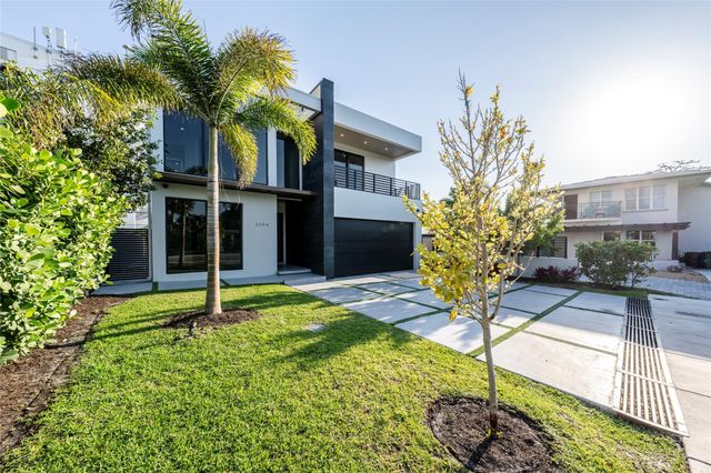 3304 NE 14th Ct, Fort Lauderdale, FL 33304