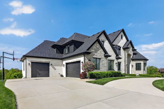 11022 Fawn View Circle, Orland Park, IL 60467