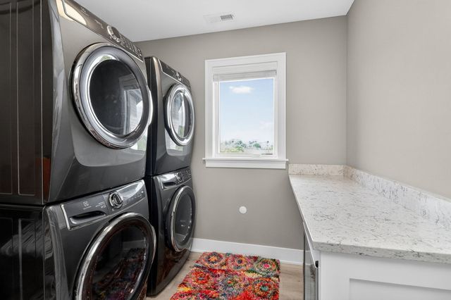 11022 Fawn View Circle, Orland Park, IL 60467