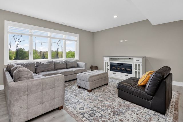 11022 Fawn View Circle, Orland Park, IL 60467