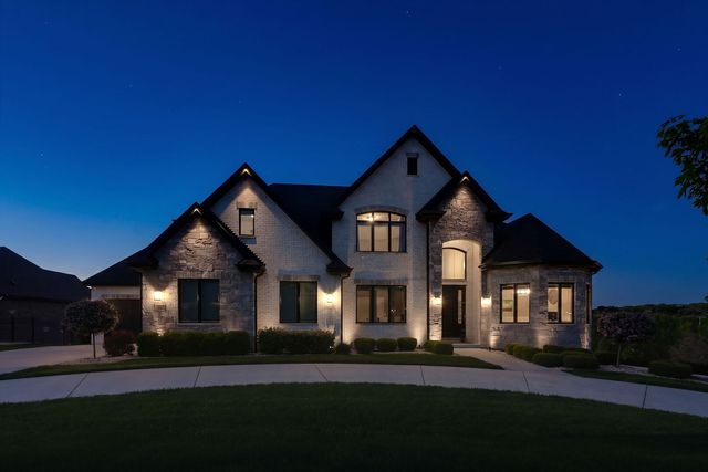 11022 Fawn View Circle, Orland Park, IL 60467