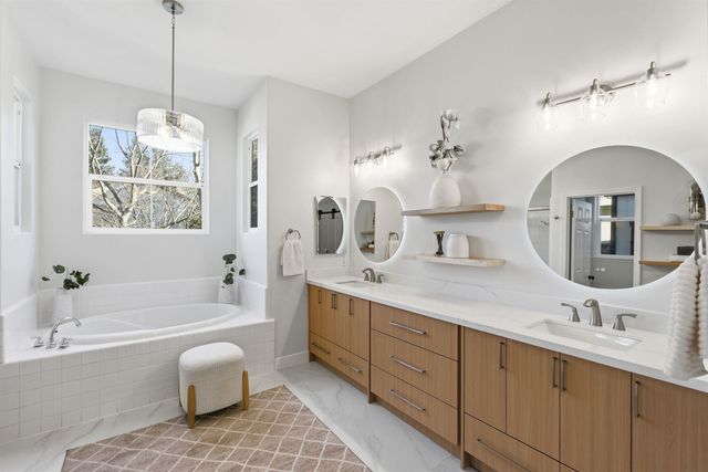 1147 Rebecca Dr, Livermore, CA 94550