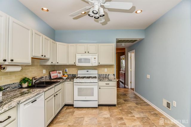 612 Harrier Drive, Monroe, NJ 08831