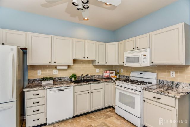 612 Harrier Drive, Monroe, NJ 08831