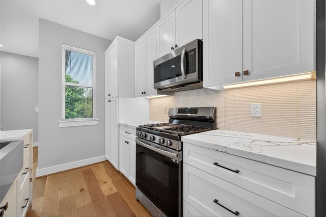 2004 Worms Street, Houston, TX 77020