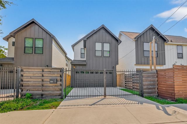 2004 Worms Street, Houston, TX 77020