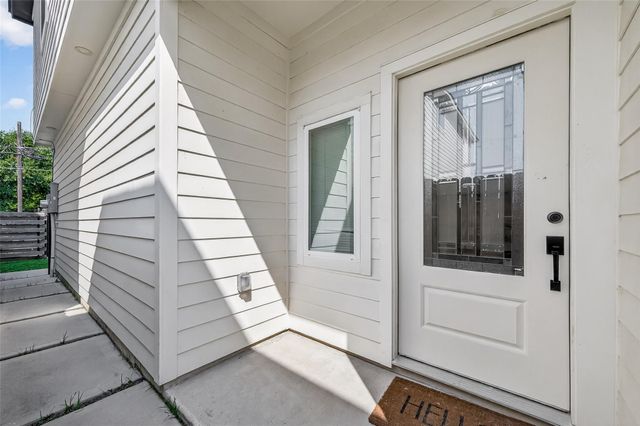 2004 Worms Street, Houston, TX 77020