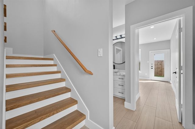 2004 Worms Street, Houston, TX 77020