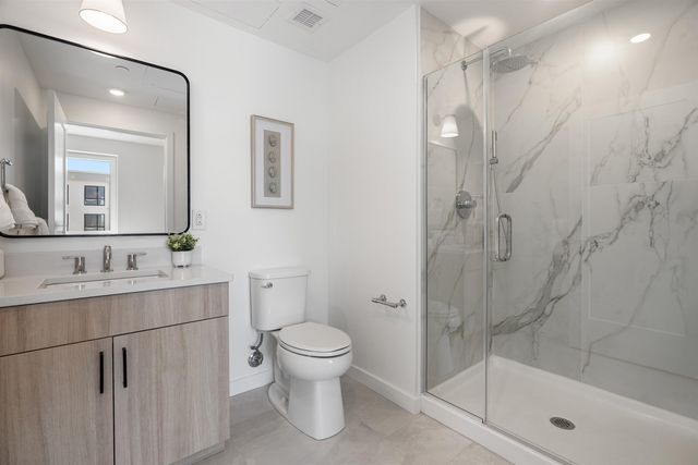 80 Constitution Ave Unit 323, Portsmouth, NH 03801