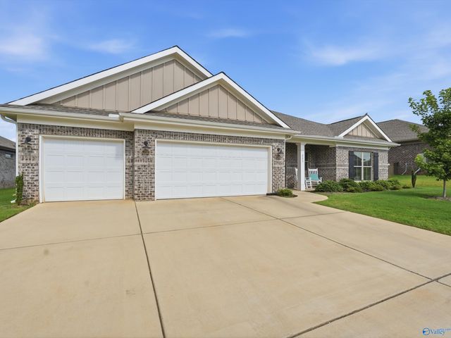 225 Hannaway Circle, Madison, AL 35757