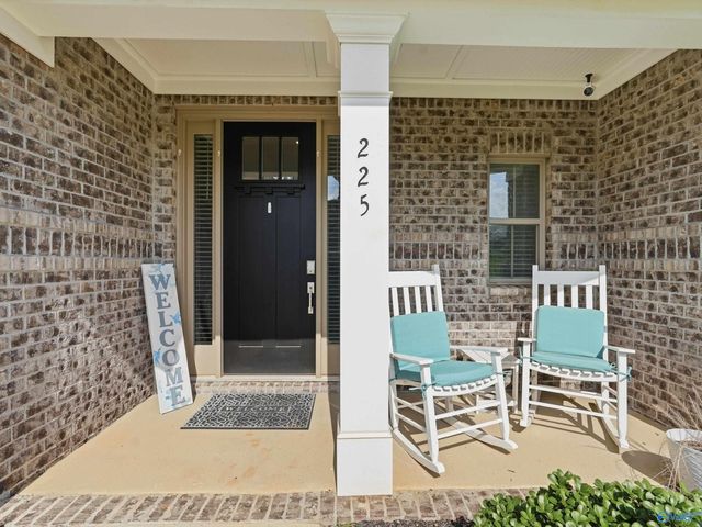 225 Hannaway Circle, Madison, AL 35757