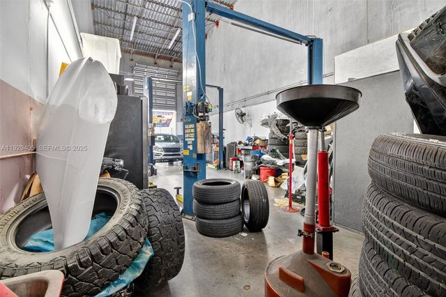 Cafeteria + Mechanic & Tire Shop For Sale — Two Businesses in One, Kendall, FL 33186