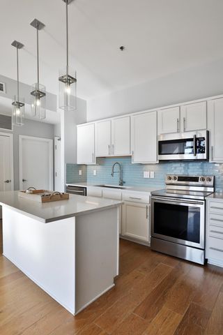 825 N 4th Street, 402, Columbus, OH 43215