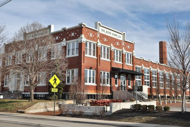 825 N 4th Street, 402, Columbus, OH 43215