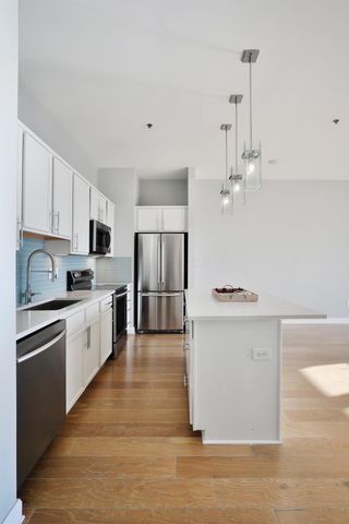 825 N 4th Street, 402, Columbus, OH 43215