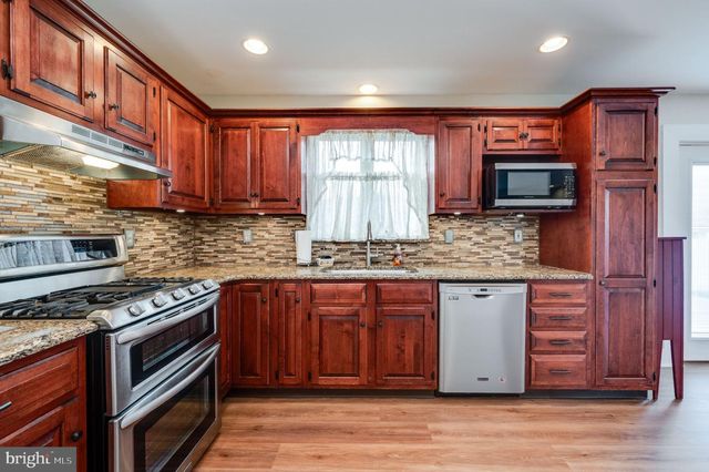 137 BLANDON AVE, Blandon, PA 19510