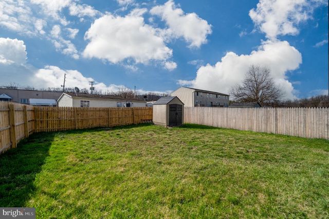 137 BLANDON AVE, Blandon, PA 19510