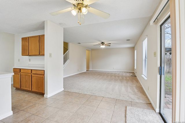 8083 Chestnut Barr, Converse, TX 78109