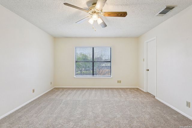 8083 Chestnut Barr, Converse, TX 78109