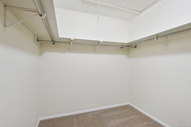 8083 Chestnut Barr, Converse, TX 78109