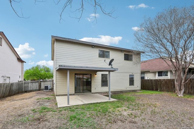 8083 Chestnut Barr, Converse, TX 78109