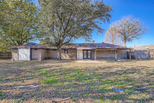 108 Pearly Top Drive, Glenn Heights, TX 75154