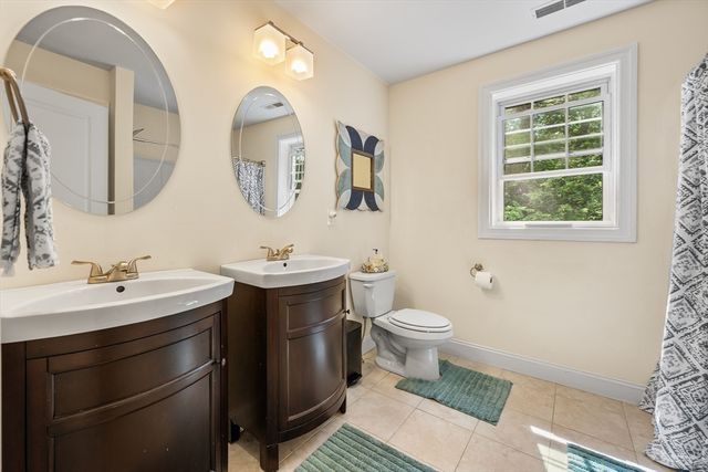 169 High Plain Rd, Andover, MA 01810