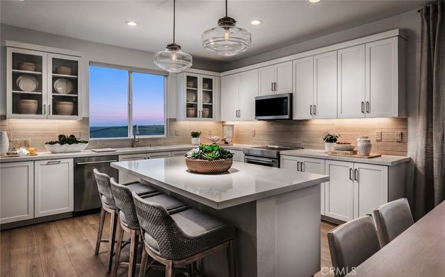 43885 WHITE SAGE Way, Temecula, CA 92590