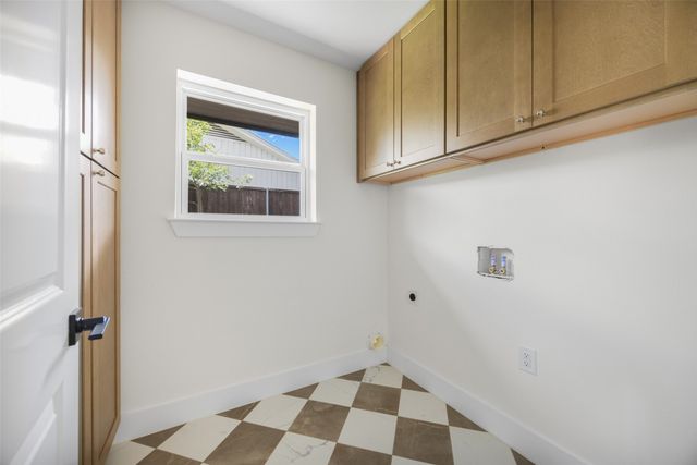7717 Meadowhaven Drive, Dallas, TX 75254
