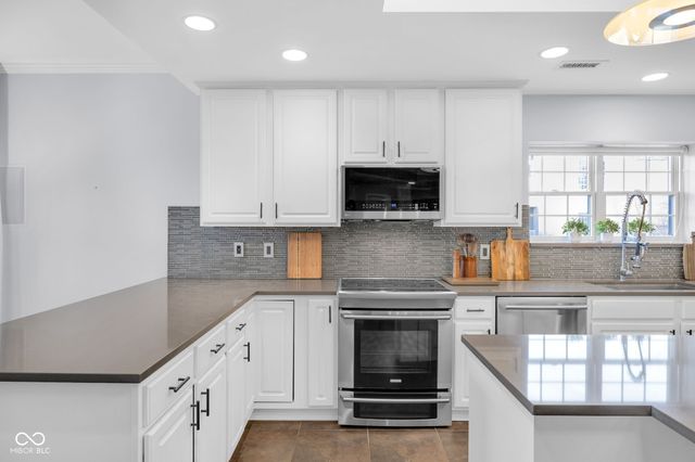 6750 Spirit Lake Drive 301, Indianapolis, IN 46220