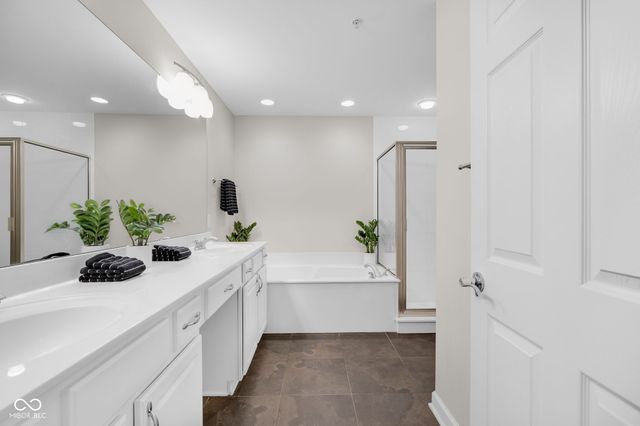 6750 Spirit Lake Drive 301, Indianapolis, IN 46220