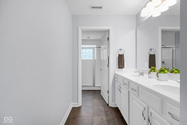 6750 Spirit Lake Drive 301, Indianapolis, IN 46220