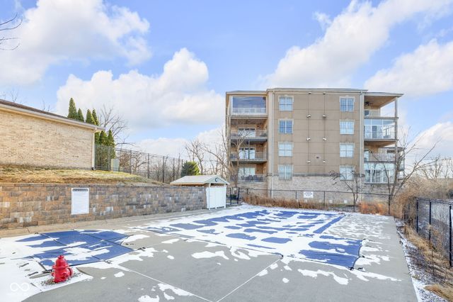 6750 Spirit Lake Drive 301, Indianapolis, IN 46220
