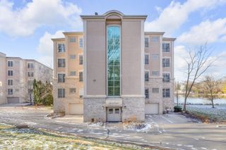 6750 Spirit Lake Drive 301, Indianapolis, IN 46220