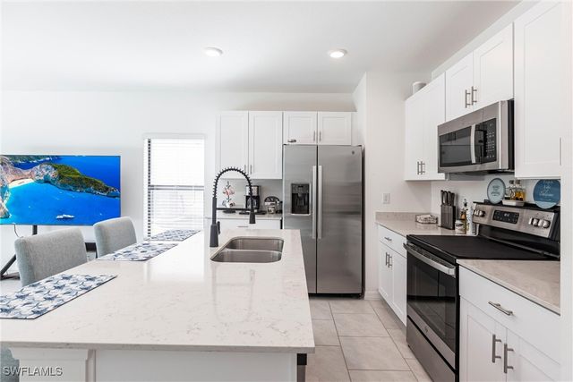 14239 Oviedo PL, Fort Myers, FL 33905