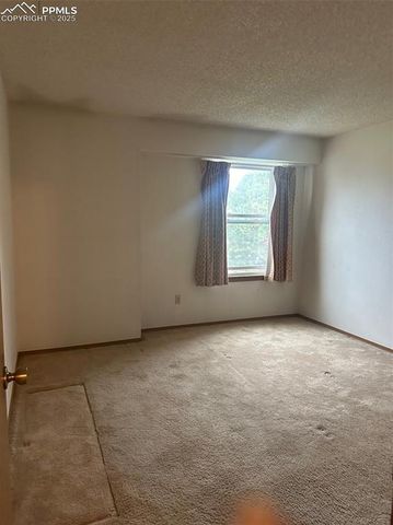 1362 Firefly Circle, Colorado Springs, CO 80916